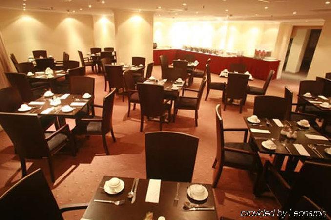 ดอลฟิน โฮเต็ล อพาร์ทเมนท์ Aparthotel ดูไบ ร้านอาหาร รูปภาพ